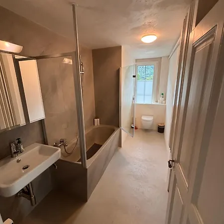 Epoka Apartman *
